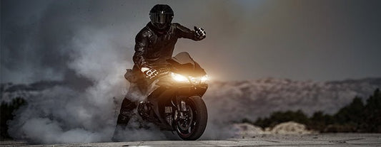 Un regard sur le monde de la culture moto - LE PRATIQUE DU MOTARD