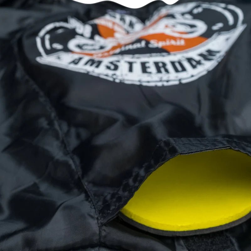 Le look à l’extérieur.
Les protections dedans.