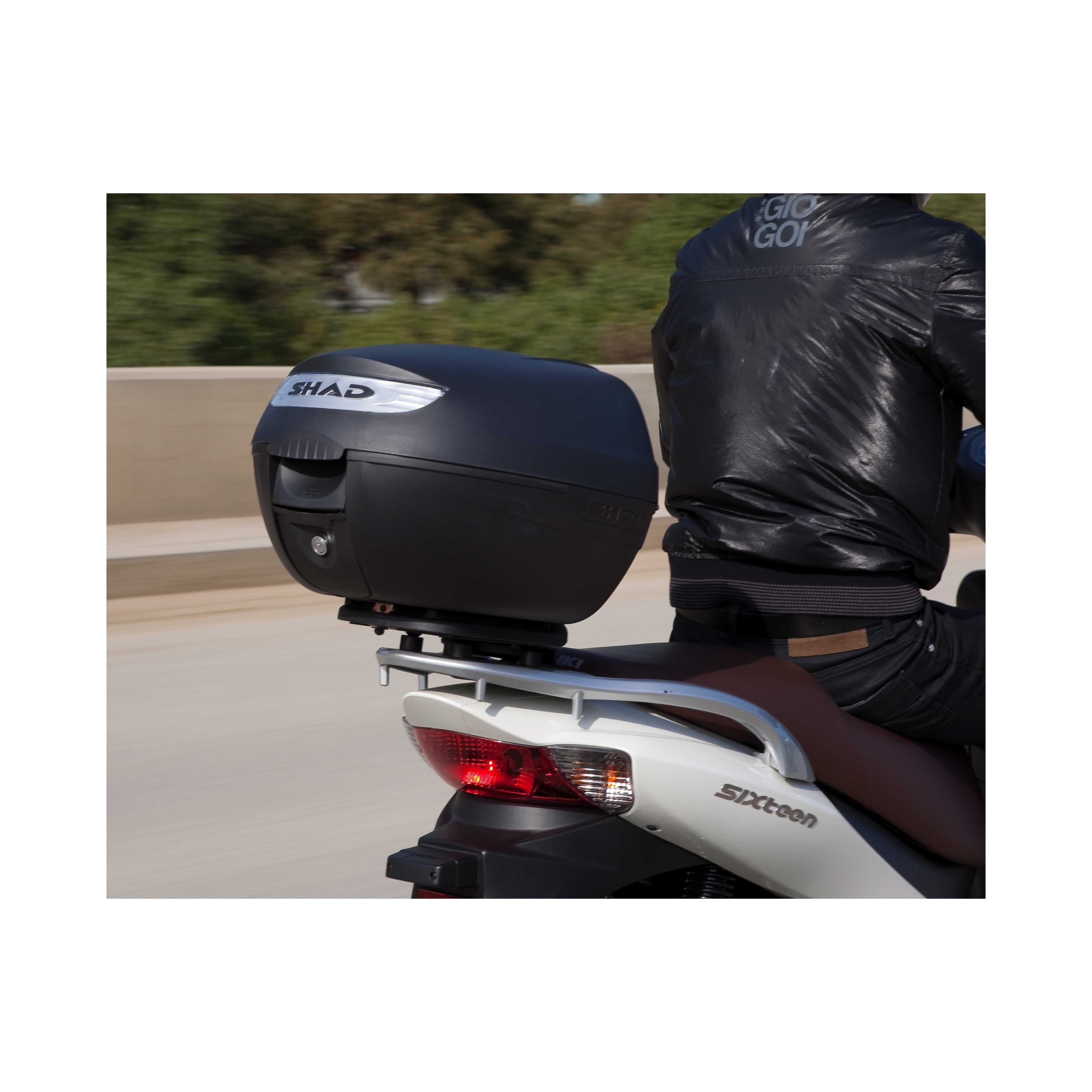 Top Case SHAD SH26 — Top Case Moto 26L Compact Urban - LE PRATIQUE DU MOTARD