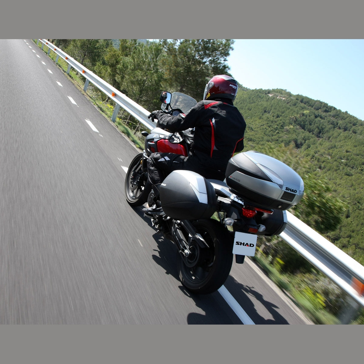 Valises Latérales SHAD SH36 Carbon — Set Sacoches Moto 2×36L Look Carbone - LE PRATIQUE DU MOTARD