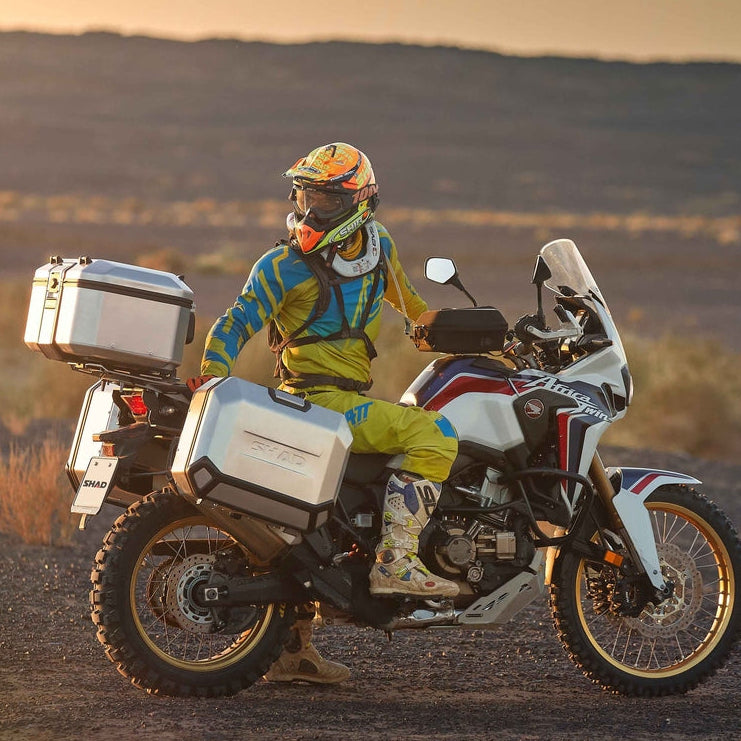 Top Case SHAD TR48 Terra — Top Case Adventure Aluminium 48L - LE PRATIQUE DU MOTARD