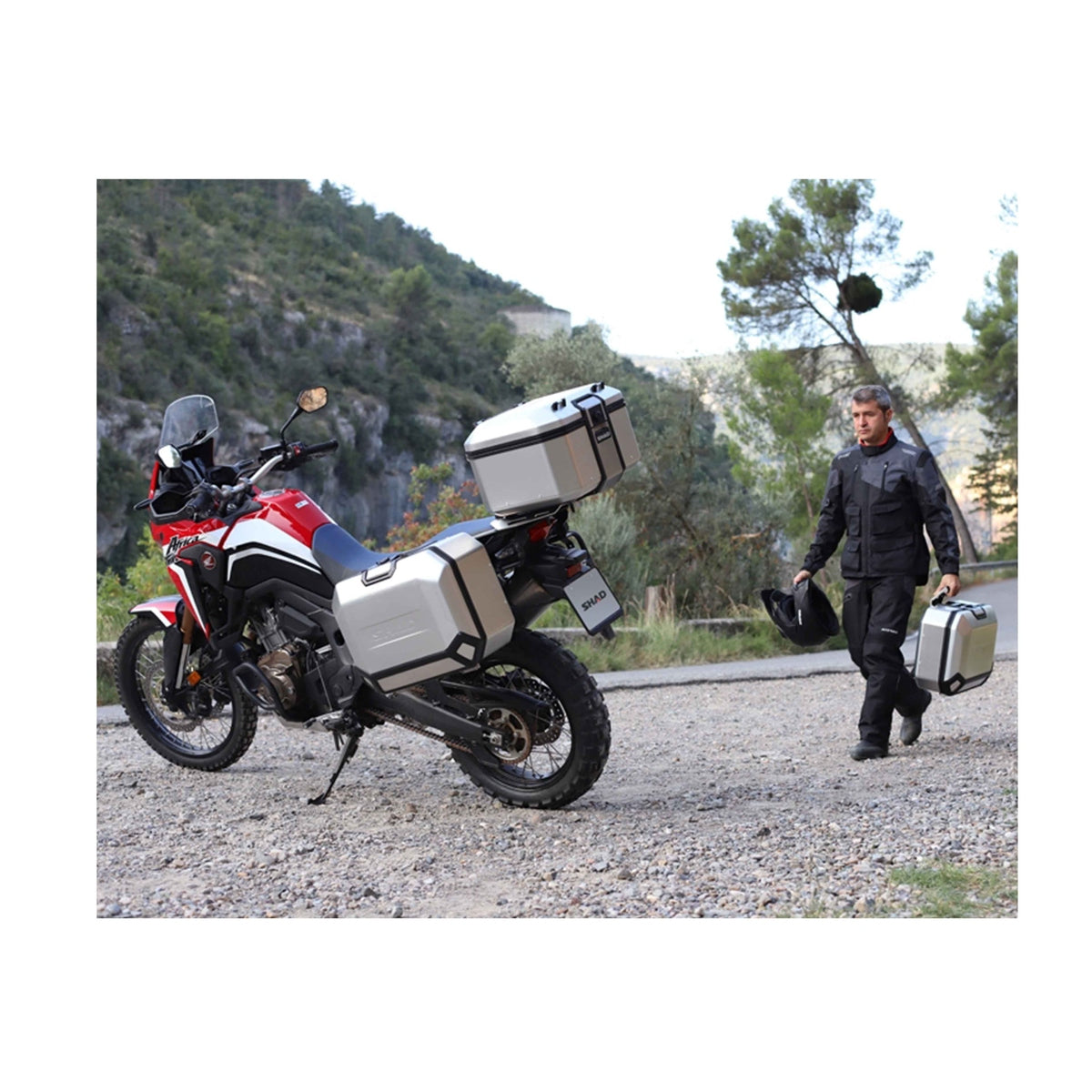 Valise Latérale Gauche SHAD TR36L Terra — Sacoche Moto 36L Alu Adventure - LE PRATIQUE DU MOTARD