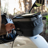 Sacoche Réservoir SHAD E09CL Pro — Sacoche Moto 9L Click Pro - LE PRATIQUE DU MOTARD