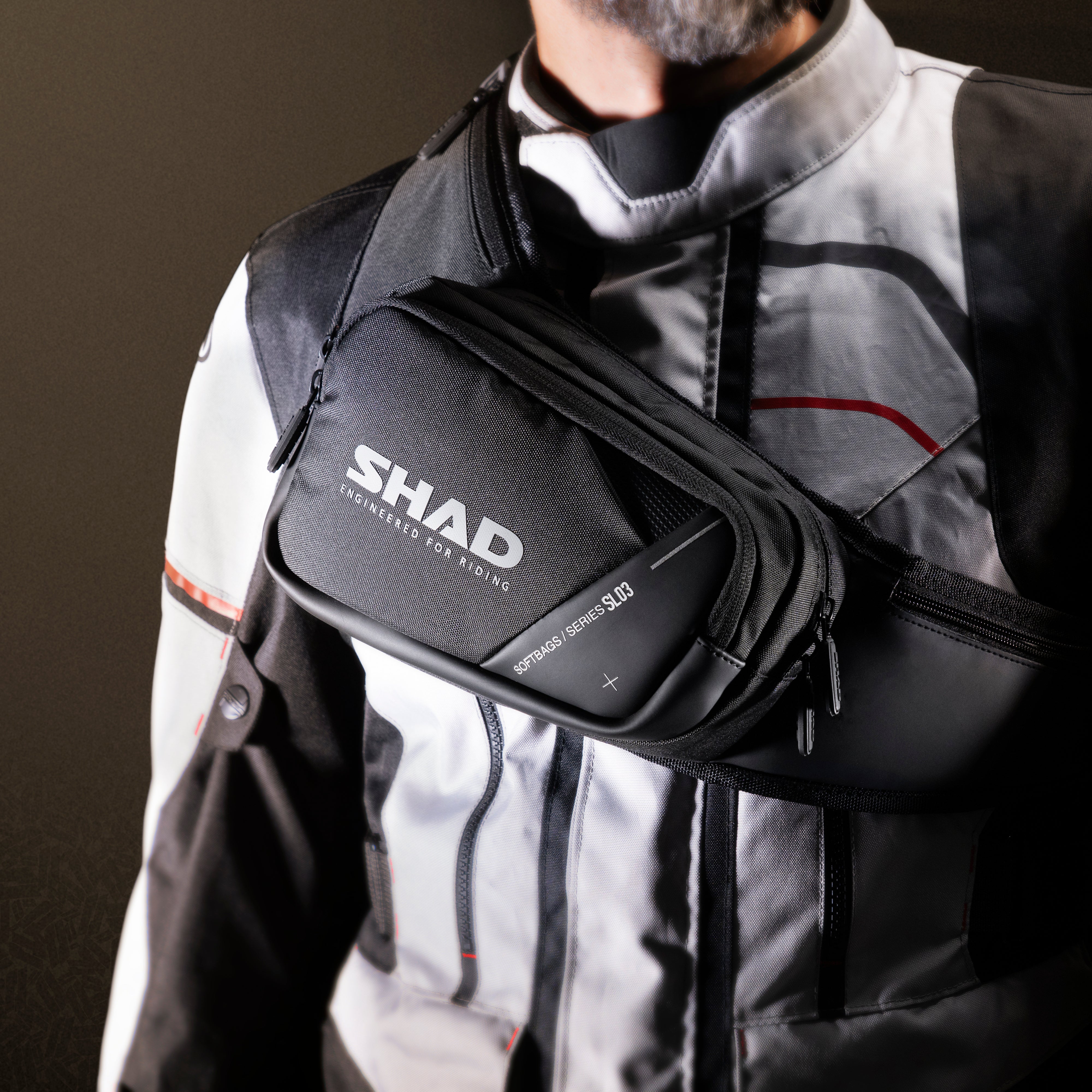 Sac Banane Moto SHAD SL03 — Sacoche Ceinture Moto 3L - LE PRATIQUE DU MOTARD