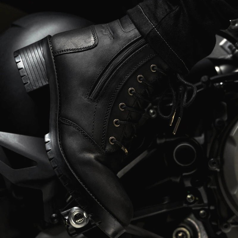 Chaussure moto femme pour gagner des cm | Janis Lady™ Furygan - LE PRATIQUE DU MOTARD