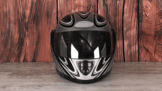 Pourquoi un support mural pour casque moto est indispensable pour tous les motards ? - LE PRATIQUE DU MOTARD