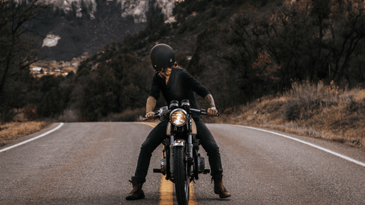 Choisir le Meilleur Casque et Accessoires pour Moto : Une Décision qui Change Tout - LE PRATIQUE DU MOTARD