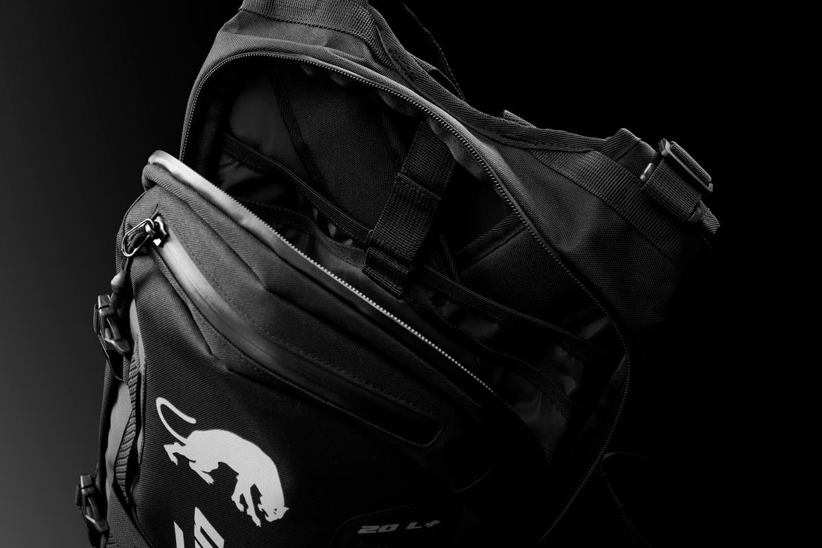 Sac à Dos Moto Furygan ADV 20L+ — Extensible, Imperméable & Connecté - LE PRATIQUE DU MOTARD