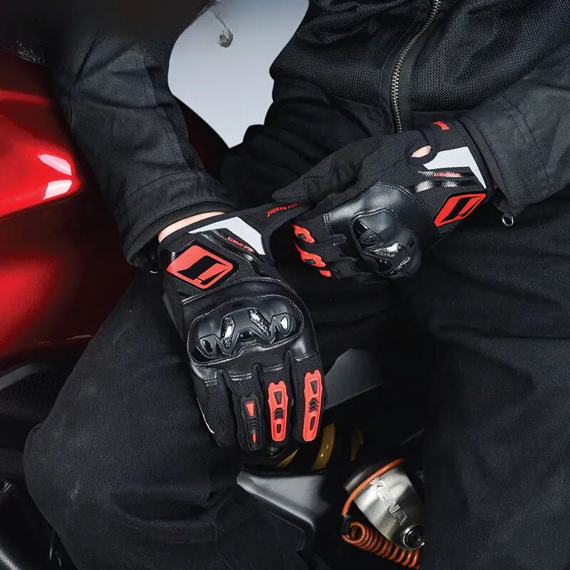 Gants Moto Homologués : CarbonRide™ Performance - LE PRATIQUE DU MOTARD