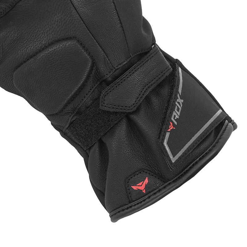 Gants moto hiver Montreal Noir/Rouge — détail du poignet et du bas de la manchette