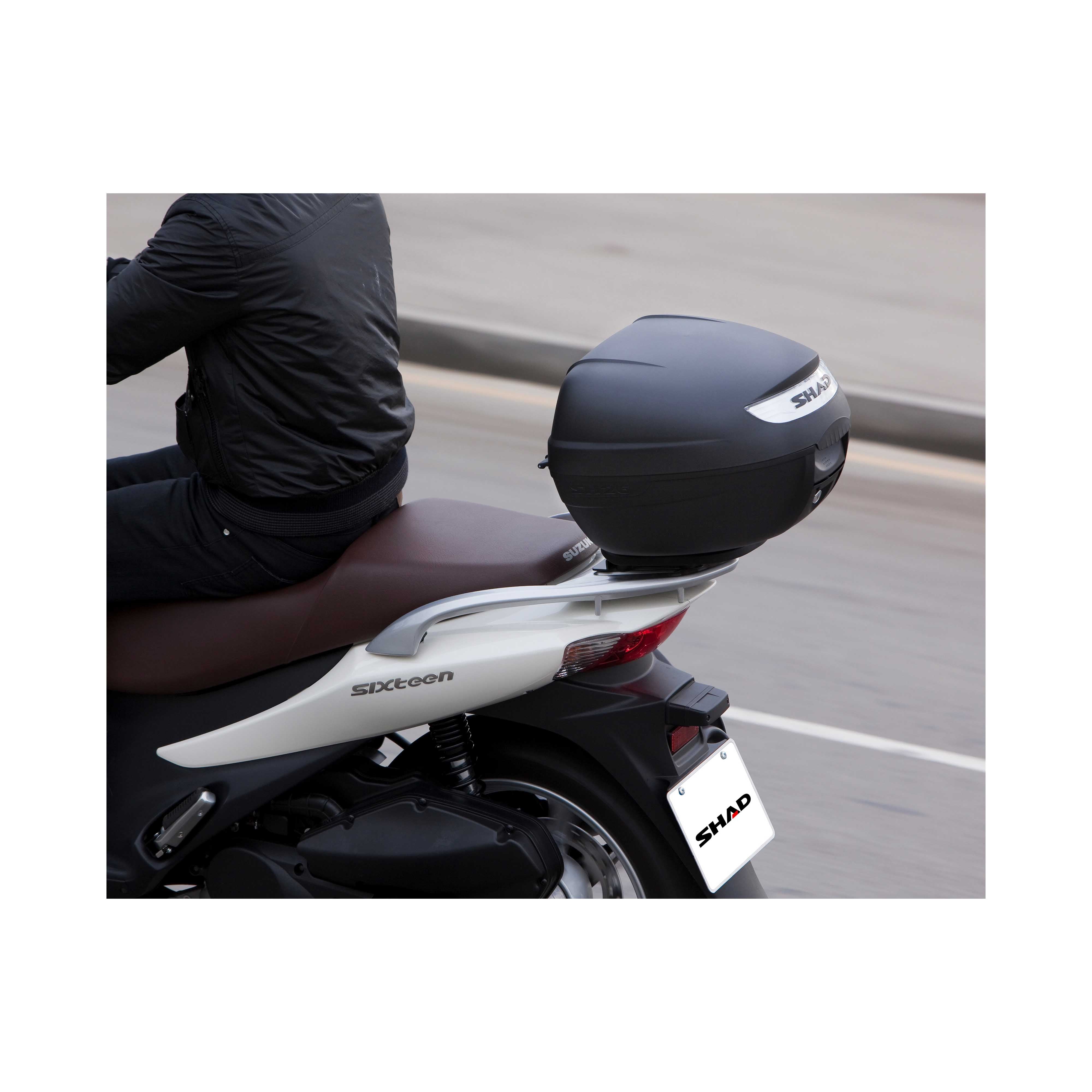 Top Case SHAD SH26 — Top Case Moto 26L Compact Urban - LE PRATIQUE DU MOTARD