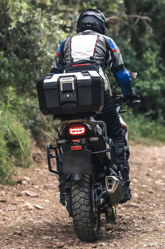Tout le meilleur de la bagagerie moto. Top case,sacoche latérale, crash barre ,sacoche cavalière. L'intégralité de la gamme et marque SHAD.