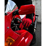 Gants moto homme rouge BURN — vue portée guidon