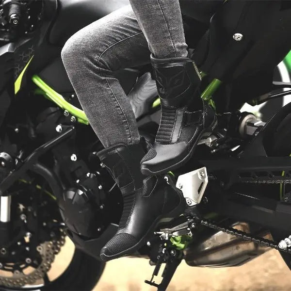 Botte moto etanche - Confort et performance pour les motards – LE PRATIQUE  DU MOTARD